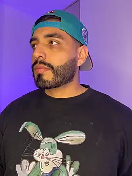 Snapshot of LeandroRusso chatting on September 27, 2025, 4:07 am LeandroRusso online show from September 27, 2025, 4:07 am