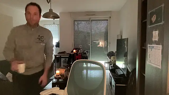 Funnyjul31 online show from February 14, 2026, 11:10 am