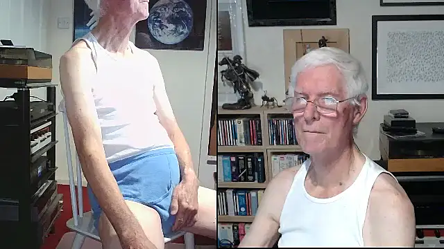 Snapshot of bigears chatting on October 17, 2025, 7:04 pm bigears online show from October 17, 2025, 7:04 pm