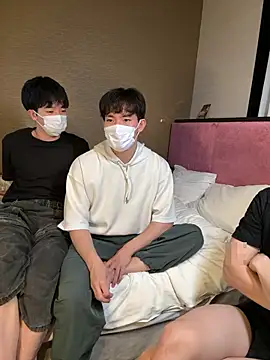 tyrant0596 online show from May 15, 2026, 11:30 am