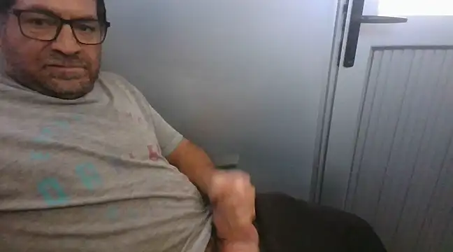 Deku160582 online show from March 19, 2025, 6:23 pm