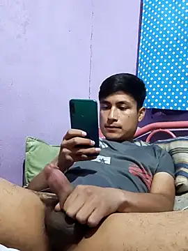 EduardoEspinoza12 online show from November 15, 2025, 11:31 pm