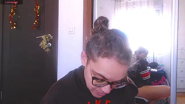 Ju-Hot online show from February 19, 2025, 1:39 pm