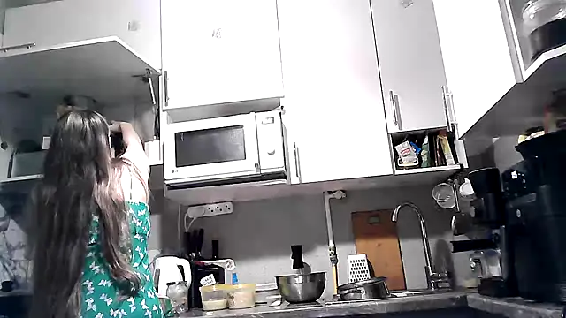 Snapshot of Misssweet_s chatting on November 28, 2025, 4:23 am Misssweet s online show from November 28, 2025, 4:23 am