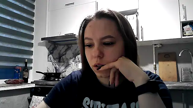 Snapshot of Misssweet_s chatting on December 1, 2025, 5:19 am Misssweet s online show from December 1, 2025, 5:19 am