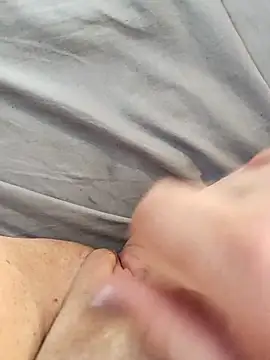 sam0and0katy online show from April 16, 2026, 3:57 pm