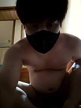 Snapshot of Tyyyggjju chatting on November 5, 2025, 10:35 pm Tyyyggjju online show from November 5, 2025, 10:35 pm