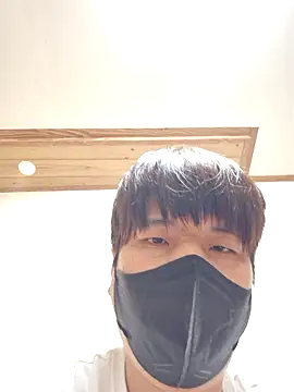 Snapshot of Tyyyggjju chatting on November 9, 2025, 1:26 pm Tyyyggjju online show from November 9, 2025, 1:26 pm