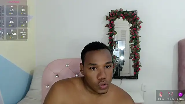 lilo stich69  online show from February 13, 2025, 6:15 pm