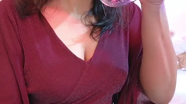 Snapshot of MISS_MYRA chatting on February 9, 2026, 10:13 am MISS MYRA online show from February 9, 2026, 10:13 am