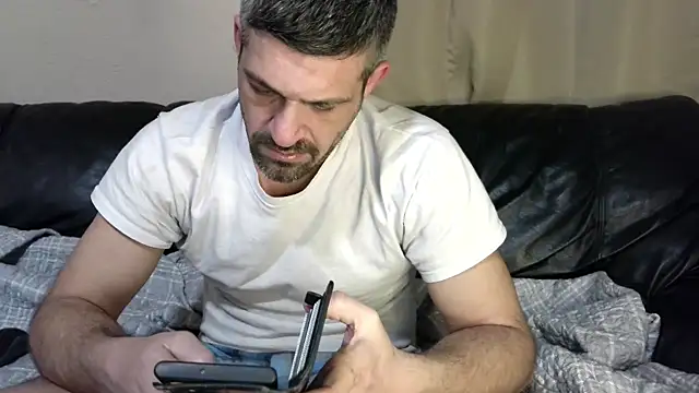 Snapshot of Troyt87 chatting on March 22, 2025, 9:45 am Troyt87 online show from March 22, 2025, 9:45 am