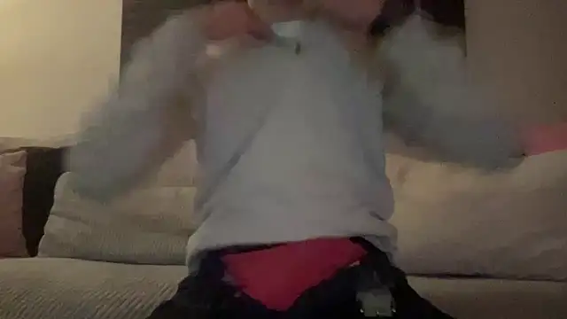 Snapshot of bullyboyy chatting on January 28, 2025, 7:53 pm bullyboyy online show from January 28, 2025, 7:53 pm