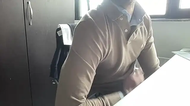 bullyboyy online show from February 19, 2026, 12:02 pm