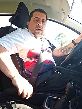 Usame como quieras online show from February 21, 2026, 1:24 pm