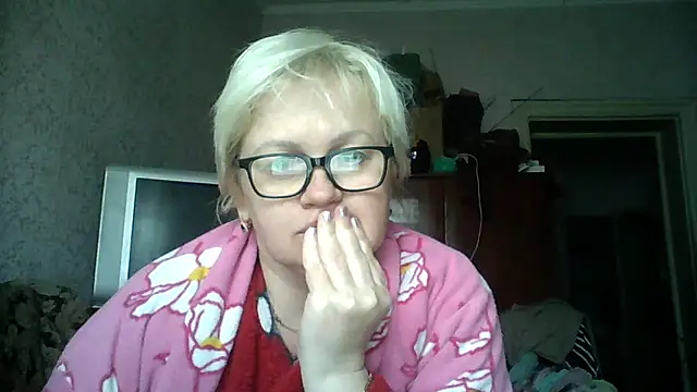 Mayya4321 online show from April 10, 2026, 1:51 pm