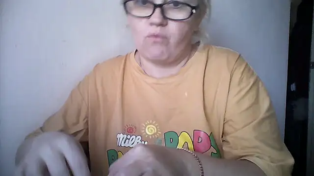 Snapshot of Mayya4321 chatting on October 25, 2025, 8:24 am Mayya4321 online show from October 25, 2025, 8:24 am