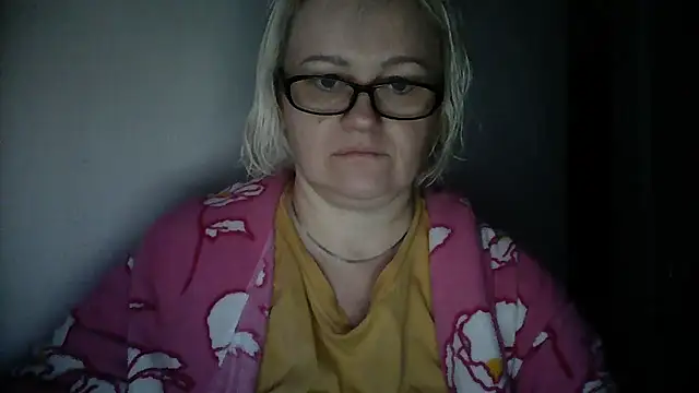 Snapshot of Mayya4321 chatting on November 11, 2025, 6:08 am Mayya4321 online show from November 11, 2025, 6:08 am