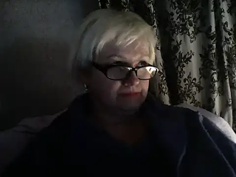 Snapshot of Mayya4321 chatting on February 14, 2025, 5:03 pm Mayya4321 online show from February 14, 2025, 5:03 pm