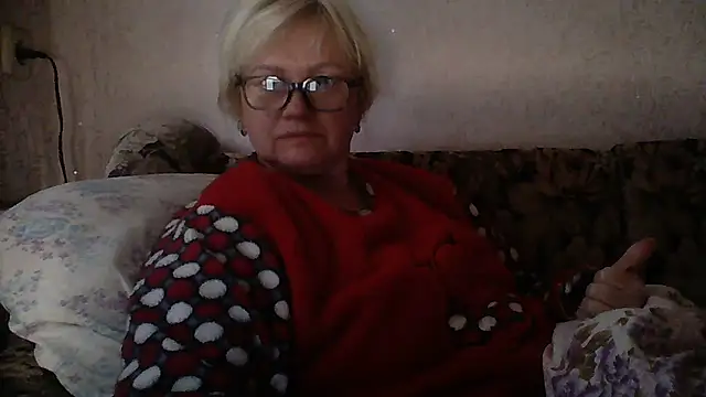 Mayya4321 online show from April 13, 2026, 1:37 pm