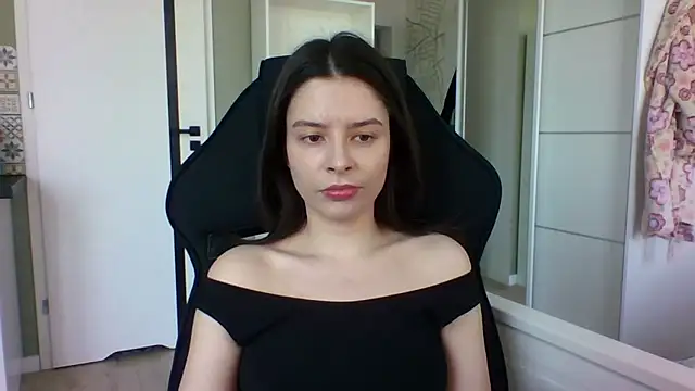 LariceSexy online show from March 18, 2026, 1:02 pm