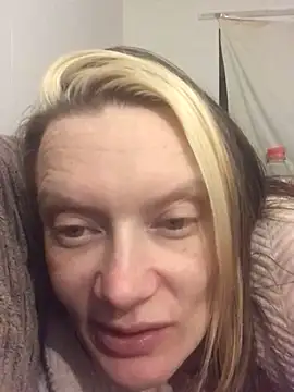 blondey206 online show from February 1, 2025, 7:44 pm