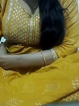 Snapshot of saaniya chatting on October 17, 2025, 10:33 pm saaniya online show from October 17, 2025, 10:33 pm