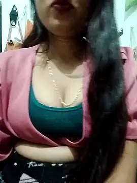 Snapshot of saaniya chatting on February 19, 2025, 3:38 pm saaniya online show from February 19, 2025, 3:38 pm