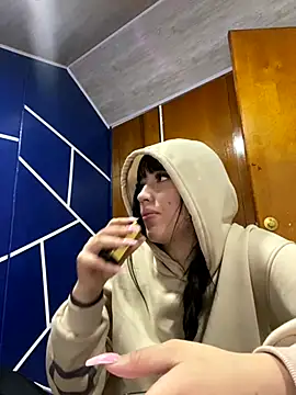 Snapshot of Melody_rousse_ chatting on November 25, 2025, 8:31 pm Melody rousse online show from November 25, 2025, 8:31 pm