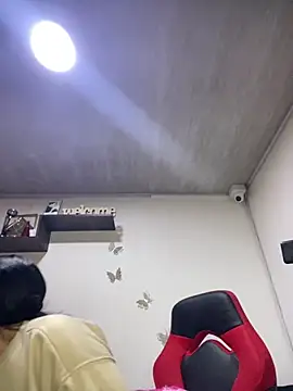 Snapshot of Melody_rousse_ chatting on November 5, 2025, 8:34 pm Melody rousse online show from November 5, 2025, 8:34 pm