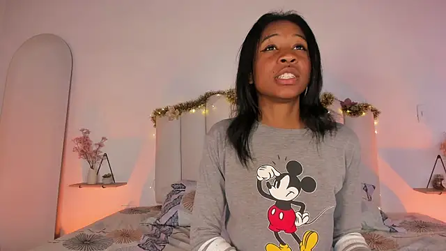 Zaira Rose  online show from December 22, 2025, 3:01 pm