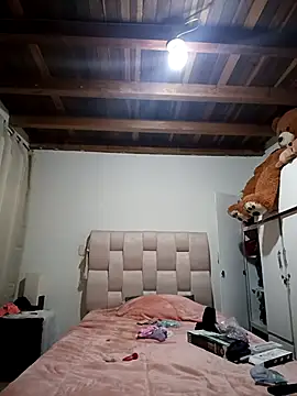 Zaira Rose  online show from April 17, 2026, 12:02 am