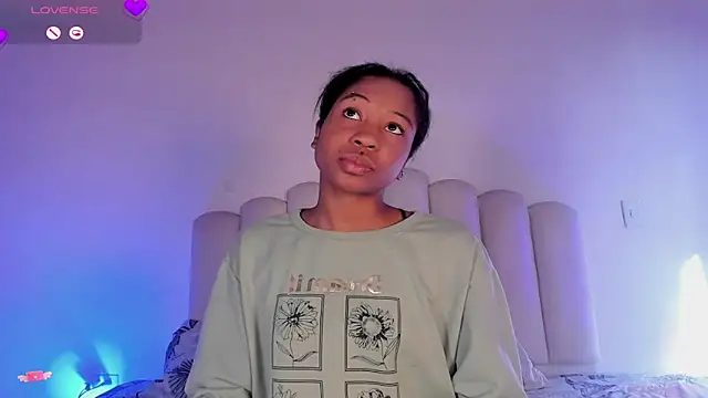 Zaira Rose  online show from September 23, 2025, 12:45 pm