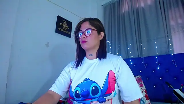 hornny cougar online show from February 18, 2026, 6:04 pm