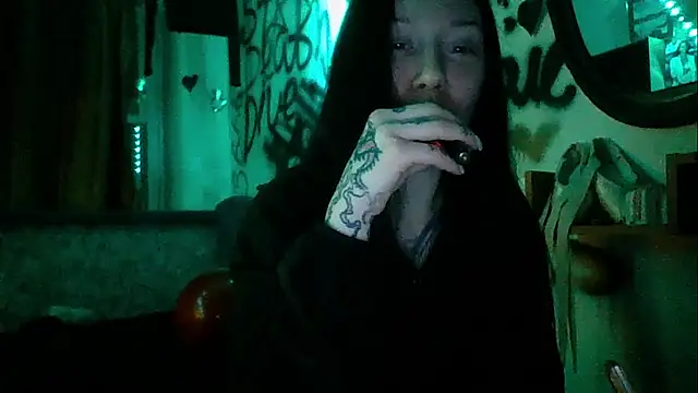 Snapshot of RussNocturnal chatting on February 21, 2025, 11:43 pm RussNocturnal online show from February 21, 2025, 11:43 pm