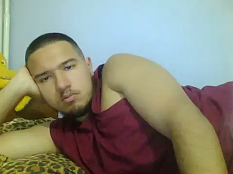 Snapshot of Drag_Queen chatting on September 24, 2025, 6:14 pm Drag Queen online show from September 24, 2025, 6:14 pm