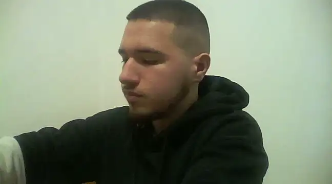 Snapshot of Drag_Queen chatting on February 1, 2025, 4:32 pm Drag Queen online show from February 1, 2025, 4:32 pm