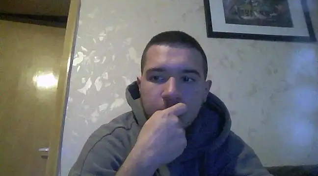 Snapshot of Drag_Queen chatting on February 28, 2025, 2:20 pm Drag Queen online show from February 28, 2025, 2:20 pm