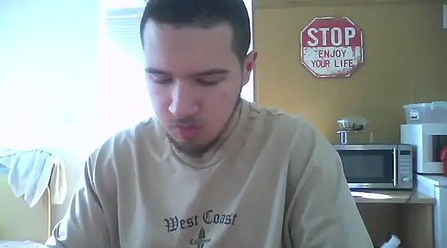 Snapshot of Drag_Queen chatting on March 10, 2025, 7:22 am Drag Queen online show from March 10, 2025, 7:22 am