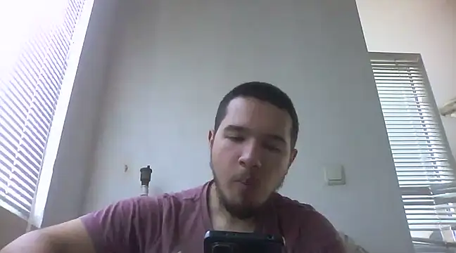 Snapshot of Drag_Queen chatting on March 21, 2025, 10:39 am Drag Queen online show from March 21, 2025, 10:39 am