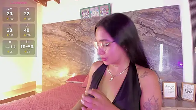 Estefy gomez09 online show from July 13, 2026, 12:26 pm
