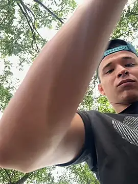 arevalo1124 online show from November 18, 2025, 9:29 pm