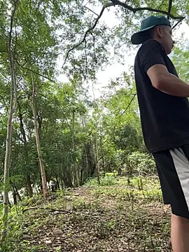 arevalo1124 online show from December 5, 2025, 3:54 pm