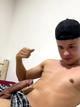 arevalo1124 online show from November 9, 2025, 12:20 pm