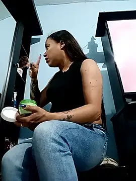 kamila lovee online show from November 29, 2025, 8:09 pm