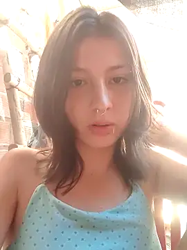 Snapshot of Maiden-Hot chatting on November 10, 2025, 1:49 pm Maiden-Hot online show from November 10, 2025, 1:49 pm