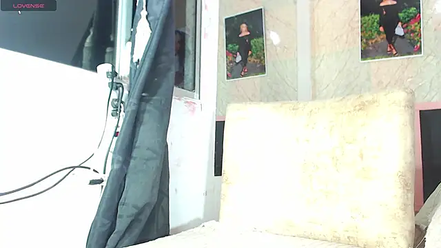 Snapshot of k_stormi_ chatting on November 30, 2025, 1:06 am k stormi online show from November 30, 2025, 1:06 am