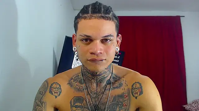 Snapshot of hot_man05 chatting on October 27, 2025, 2:56 am hot man05 online show from October 27, 2025, 2:56 am