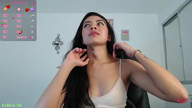 ellajonz online show from April 24, 2026, 3:08 am