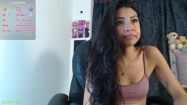 ellajonz online show from March 16, 2026, 5:44 am