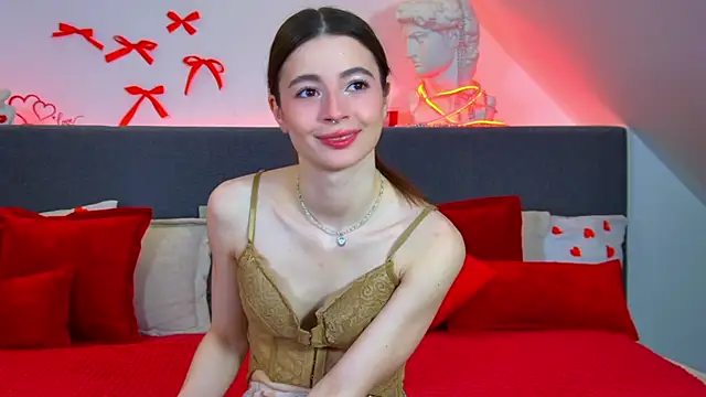 AmeliaFlares online show from April 14, 2026, 7:19 pm